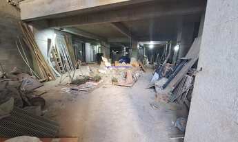 Imagem 4: Loja 775,39 m² e 02 banheiros. Excelente localização á 7 minutos andando para a estação d