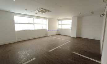 Imagem 3: Conjunto Comercial 52m², 02 banheiros e 01 vaga de garagem. Condomínio com recepção, segu