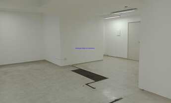 Imagem 3: Conjunto Comercial 63m², 01 banheiro e 01 vaga de garagem. Condomínio com recepção e segu