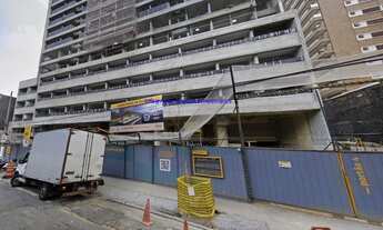 Imagem 3: Loja 1.215m²; Sendo 583m² de piso inferior, 632m² piso superior, 12 banheiros e 01 vaga de