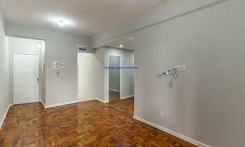 Imagem 1: Condomínio com portaria, segurança. Excelente localização á 8 minutos andando para estaçã