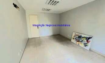 Imagem 5: Condomínio com recepção e segurança. Excelente localização á 35 segundos andando para a e