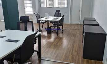 Imagem 5: Condomínio com segurança e portaria. Excelente localização, à 2 minutos andando para a Es