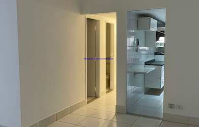 Imagem 7: Condomínio com portaria, piscina, academia e churrasqueira. Excelente localização entre