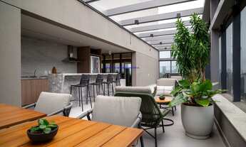 Imagem 6: Condomínio com portaria, segurança, piscina, salão de festas e academia. Excelente locali