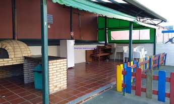 Imagem 3: Condomínio com: Portaria, Salão de festas, Churrasqueira, Quadra, Salão de jogos e 2 eleva