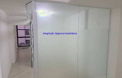 Imagem 4: Condomínio com recepção e portaria. Excelente localização entre as Avenidas Paulista, Ber