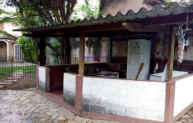 Imagem 6: Casa 250m², 06 dormitórios (sendo 03 suítes), 05 banheiros e 03 vagas na garagem. Excele