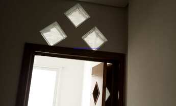 Imagem 5: Apartamento 60m², 02 dormitórios, 01 banheiro e sem vaga de garagem. Condomínio com porta