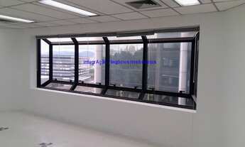 Imagem 3: Condomínio com portaria e segurança. Excelente localização á 5 minutos andando para a est