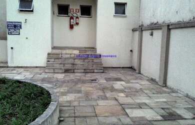 Imagem 4: Condomínio com portaria, piscina, piscina infantil, salão de festa e espaço gourmet. Exce