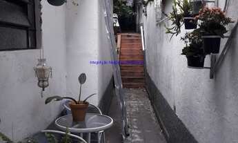 Imagem 3: Imóvel com 120m² total, Com 04 Salas, 02 Banheiros e Excelente jardim nos fundos. Em uma