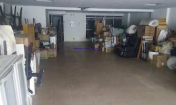 Imagem 3: Sala 120m², com sacada e 01 banheiro. Excelente localização