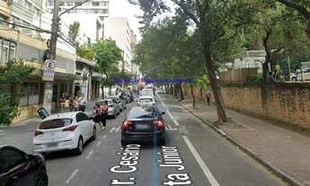 Imagem 6: Sala 120m², com sacada e 01 banheiro. Excelente localização