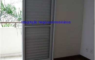 Imagem 5: Condomínio com portaria, piscina, salão de festa e sala de ginástica. Excelente localiza