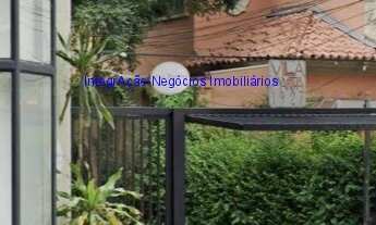 Imagem 2: Casa Comercial 75m², 02 salas, 01 banheiro e 01 vaga na garagem. Excelente localização en