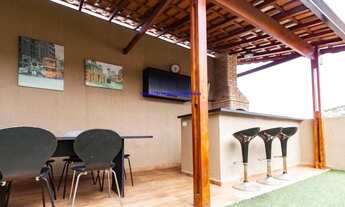 Imagem 2: Sobrado 200m², 03 dormitórios (sendo 01 suíte), 05 banheiros e 02 vagas na garagem. Excel