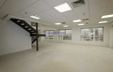 Imagem 5: Conjunto Comercial 175m², 04 banheiros e 04 vagas na garagem. Condomínio com recepção e s