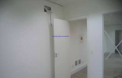 Imagem 5: Conjunto Comercial 37.18m², 02 banheiros e 01 vaga na garagem. Condomínio com recepção e