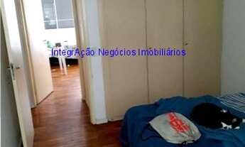 Imagem 6: Condomínio com portaria, segurança 24hrs e salão de festa. Excelente localização á 4 minu