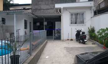 Imagem 5: Casa 250m², Casa da frente possui 01 dormitório, 01 banheiro e 01 cozinha; Casa do meio p