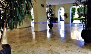 Imagem 3: Condomínio com portaria, segurança 24hrs e salão de festa. Excelente localização á 10 min