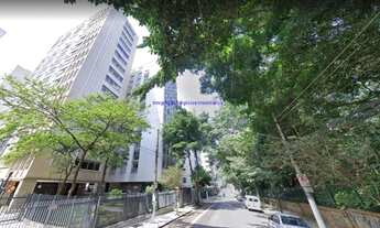 Imagem 6: Condomínio com portaria e segurança. Excelente localização á 9 minutos andando para a es