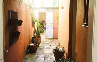 Imagem 3: Sobrado 177m², 04 dormitórios (sendo 01 suíte), 03 banheiros e 02 vagas na garagem. Excel