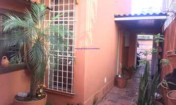 Imagem 6: Sobrado 177m², 04 dormitórios (sendo 01 suíte), 03 banheiros e 02 vagas na garagem. Excel