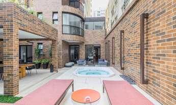 Imagem 5: Apartamento 44m², 01 dormitório (sendo suíte), 02 banheiros e 01 vaga na garagem. Condomí