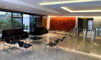 Imagem 3: Condomínio com recepção e segurança 24hrs. Excelente localização á 10 minutos andando par