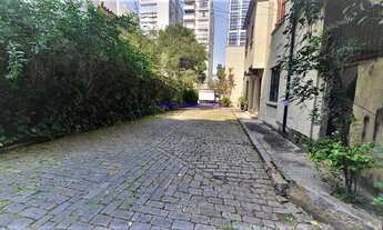 Imagem 2: Casa Comercial 113m², 03 salas, 01 banheiro e 03 vagas na garagem. Excelente localização