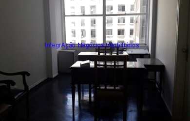 Imagem 6: Condomínio com recepção e segurança 24hrs. Excelente localização á 2 minutos andando para