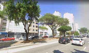 Imagem 3: Excelente localização á 4 minutos andando para a estação do metrô Consolação; Entre as Rua