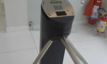 Imagem 5: Prédio Comercial 800m², com três andares (subsolo, térreo e 1º andar), sendo 14 consultór