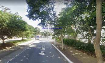 Imagem 7: Prédio comercial 350m², 08 salas, 06 banheiros e 30 vagas na garagem. Possui salão amplo