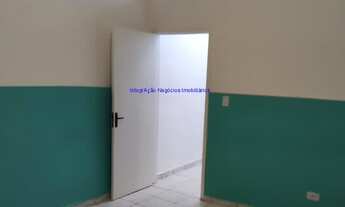 Imagem 4: Sobre loja 110m², 03 banheiros. Excelente localização á 6 minutos andando para a estação