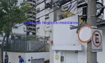 Imagem 7: Condomínio com portaria, segurança 24hrs, salão de festa e playground. Excelente localiza