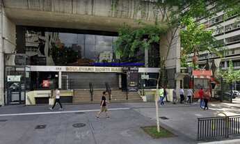 Imagem 3: Condomínio recepção e segurança. Excelente localização á 1 minuto andando para a estação