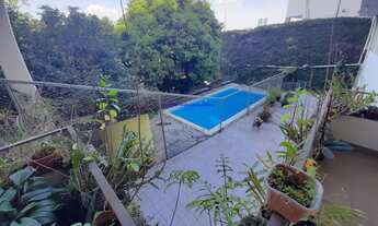 Imagem 6: Casa Residencial 400m², com com três andares, 05 dormitórios, 06 banheiros, 02 terraços