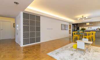 Imagem 3: Apartamento 253,20m², 04 dormitórios (sendo 02 suítes), 04 banheiros e 02 vagas na garagem