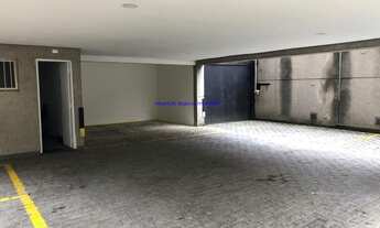 Imagem 3: Condomínio com portaria e segurança. Excelente localização á 8 minutos andando para a est