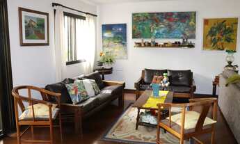 Imagem 7: Condomínio com portaria, piscina, salão de festa e jardim. Excelente localização entre a