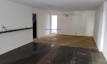 Imagem 5: Prédio Comercial 371m², sendo 02 pavimentos,10 salas, 07 banheiros e 02 vagas de garagem