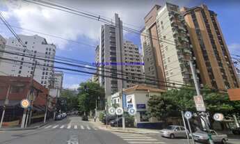 Imagem 3: Condomínio recepção e segurança. Excelente localização entre as Alamedas Lorena, Joaquim