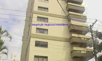 Imagem 2: Condomínio com portaria, segurança 24hrs, churrasqueira, jardim, piscina, piscina infantil