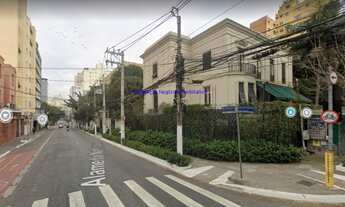 Imagem 7: Prédio 800m², Primeiro piso: 01 loja, 01 baneheiro. Segundo piso: 04 apartamentos e 04