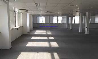 Imagem 3: Condomínio com recepção e segurança 24hrs. Excelente localização, á 5 minutos andando par