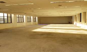 Imagem 3: Conjunto Comercial 177m², 02 banheiros e 03 vagas na garagem. Condomínio com recepção e s