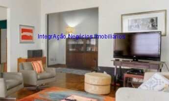 Imagem 2: Apartamento 238m², 03 dormitórios, 03 banheiros e 02 vagas na garagem. Condomínio com po